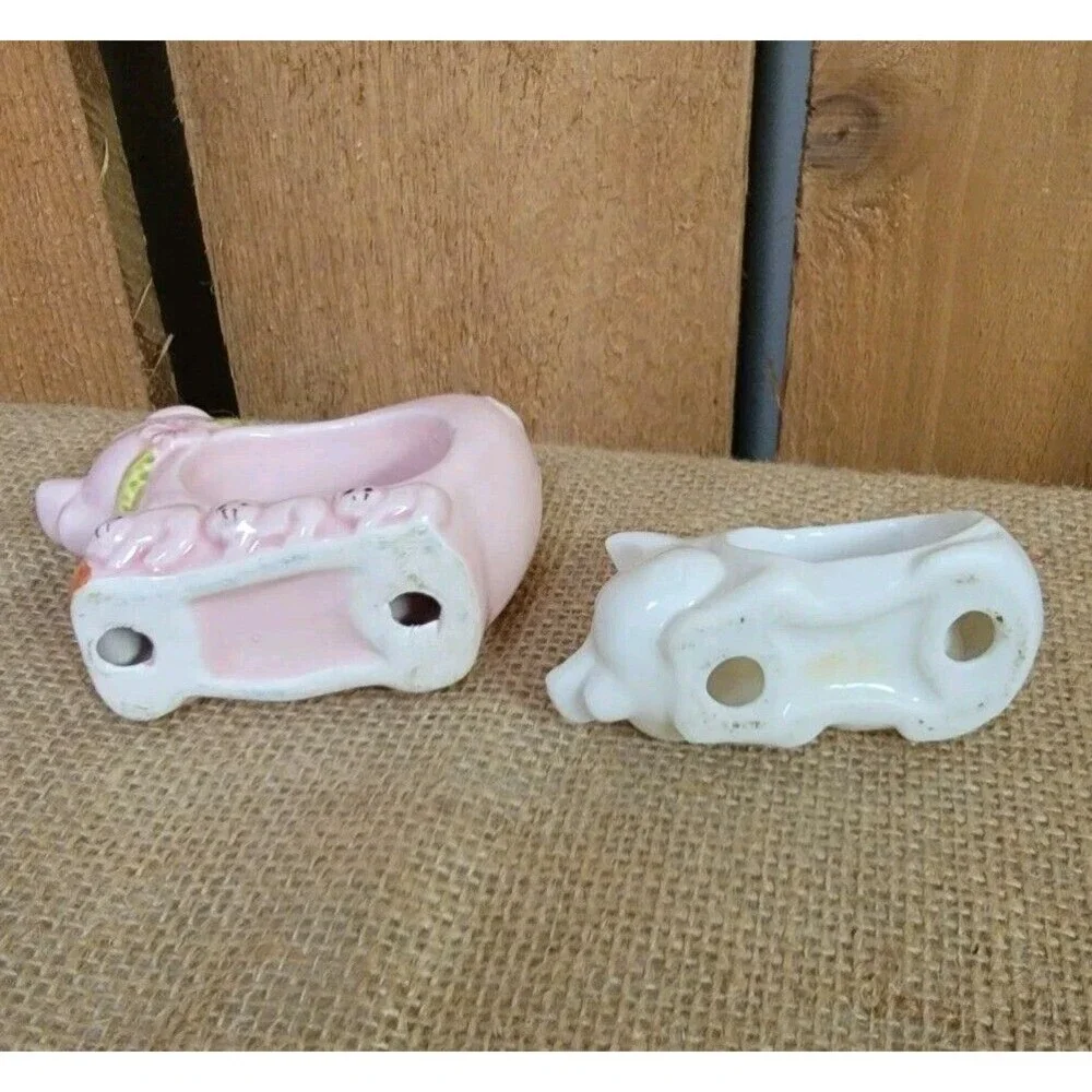 Pair of Vintage Pig Napkin Rings in Pink and White